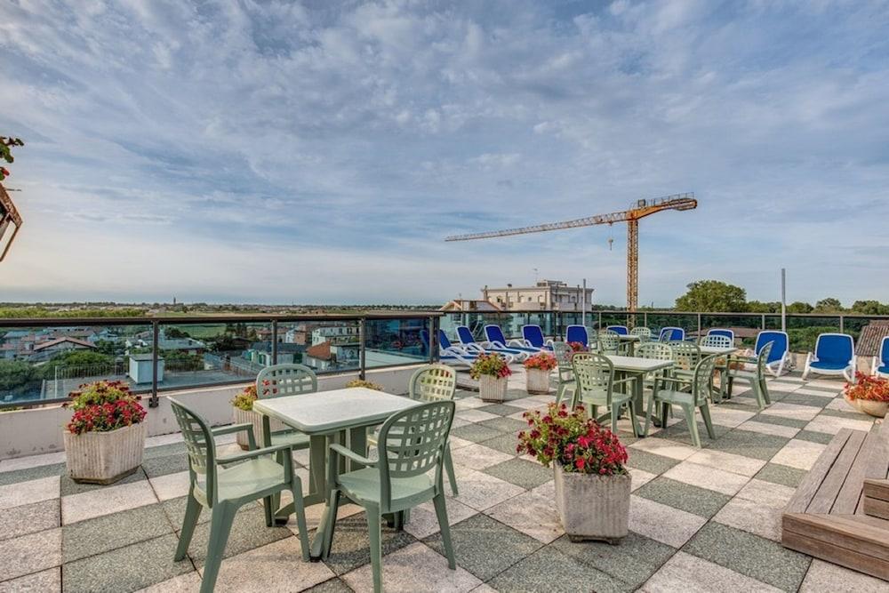Hotel Astromare Lido di Jesolo Exterior foto